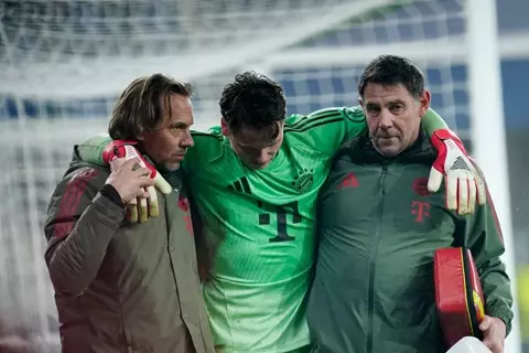 كومباني في ورطة.. لعنة الإصابة تضرب ثلاثي حراسة مرمى بايرن ميونخ